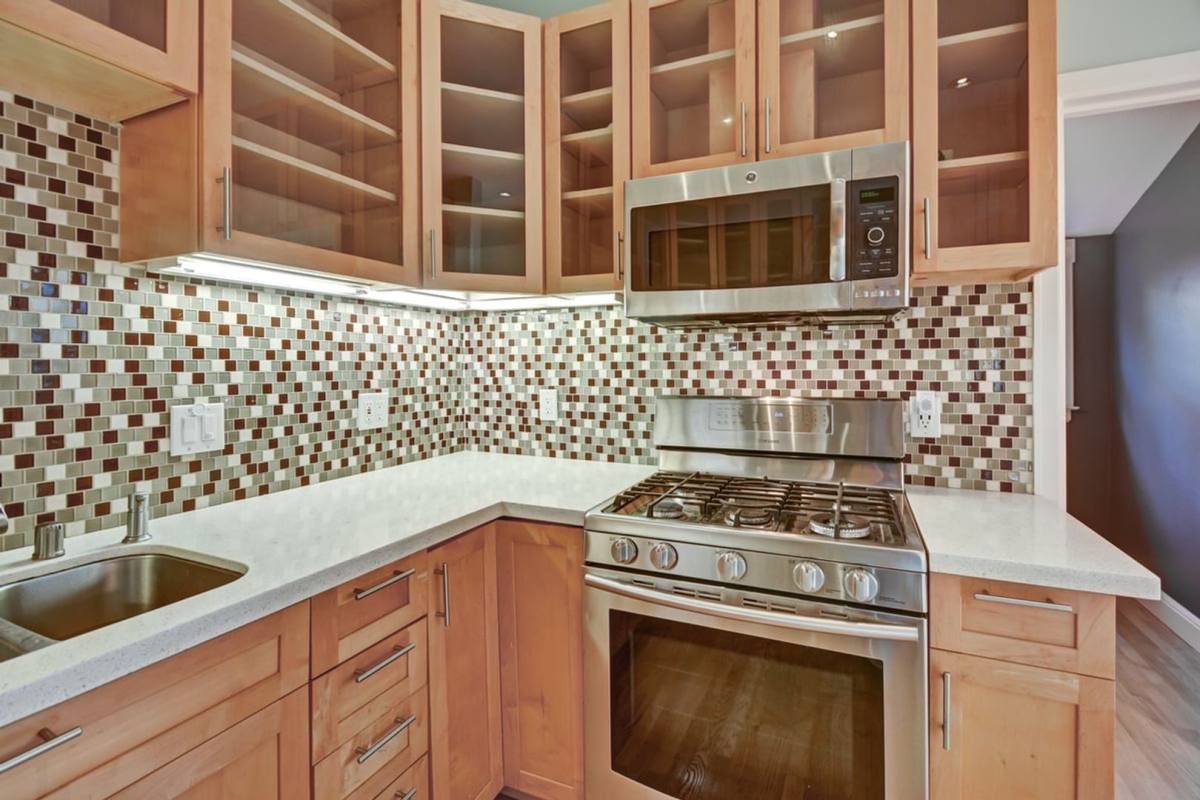 House for rent at 1626 Noe St, San Francisco, CA 94131