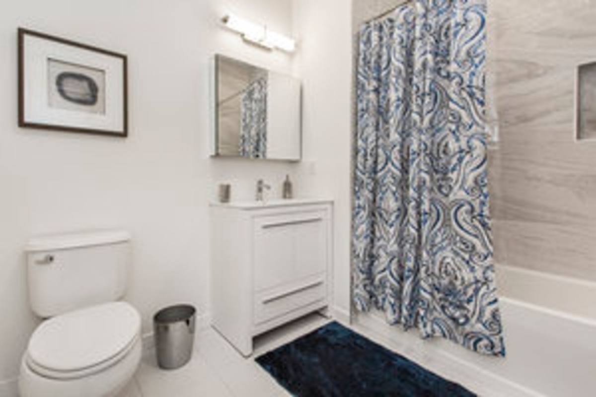 Apartment for rent at 180 Roosevelt Ave, Carteret, NJ 07008