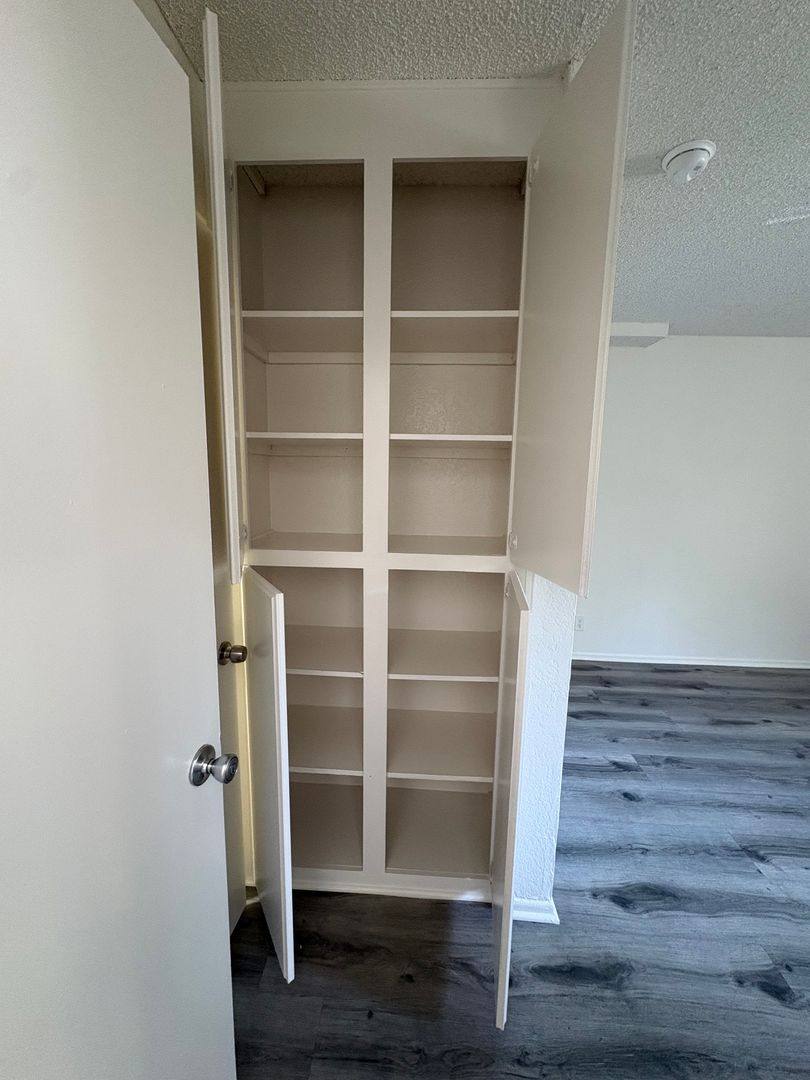 Apartment for rent at 6925 Haskell Ave, Van Nuys, CA 91406