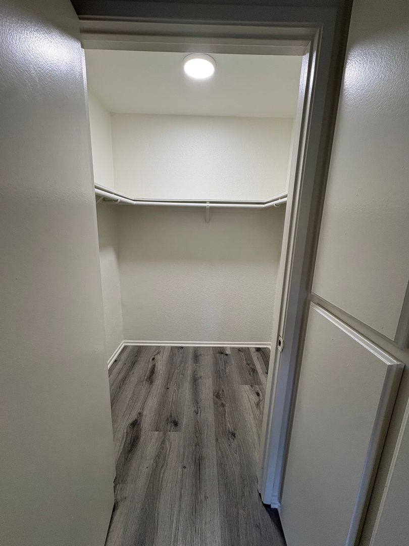 Apartment for rent at 6925 Haskell Ave, Van Nuys, CA 91406