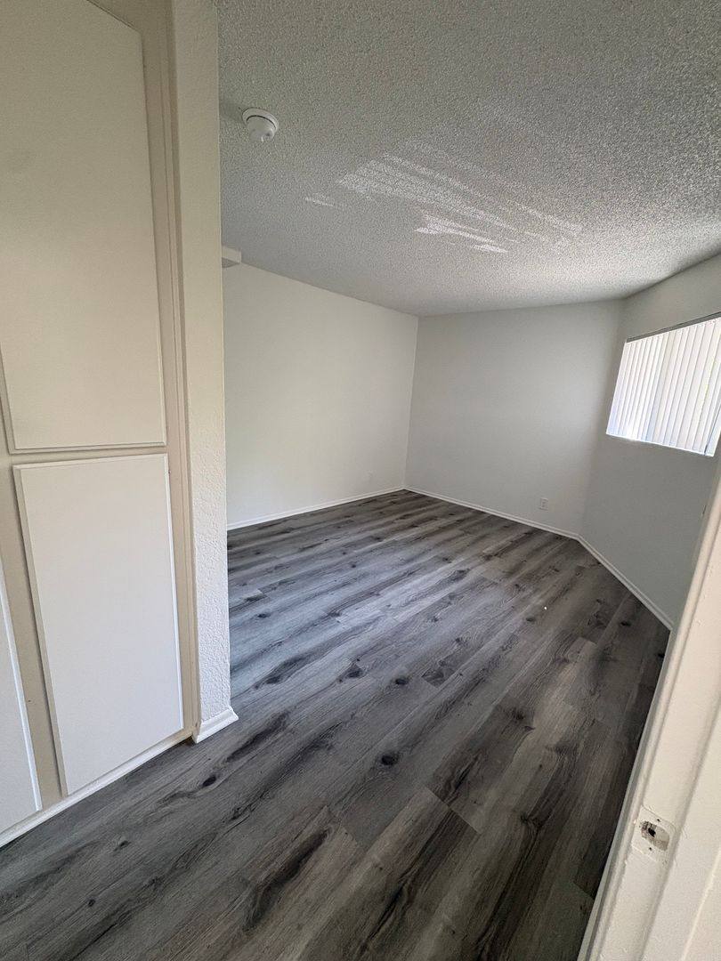 Apartment for rent at 6925 Haskell Ave, Van Nuys, CA 91406