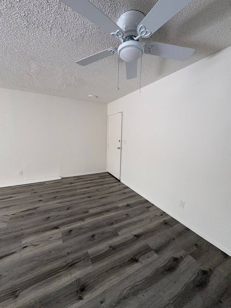 Apartment for rent at 6925 Haskell Ave, Van Nuys, CA 91406