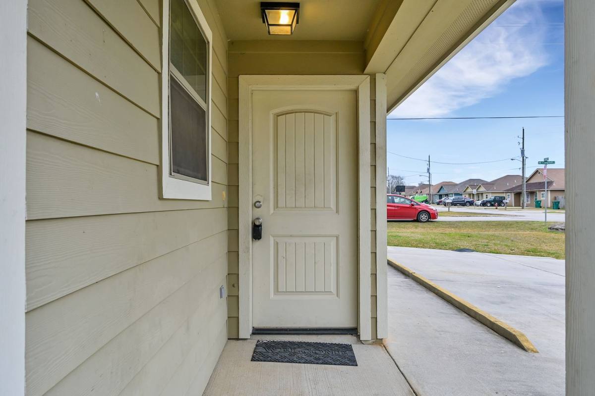 Apartment for rent at 167 S Bend Court, Willis, TX 77378
