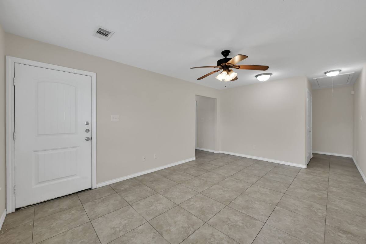 Apartment for rent at 167 S Bend Court, Willis, TX 77378