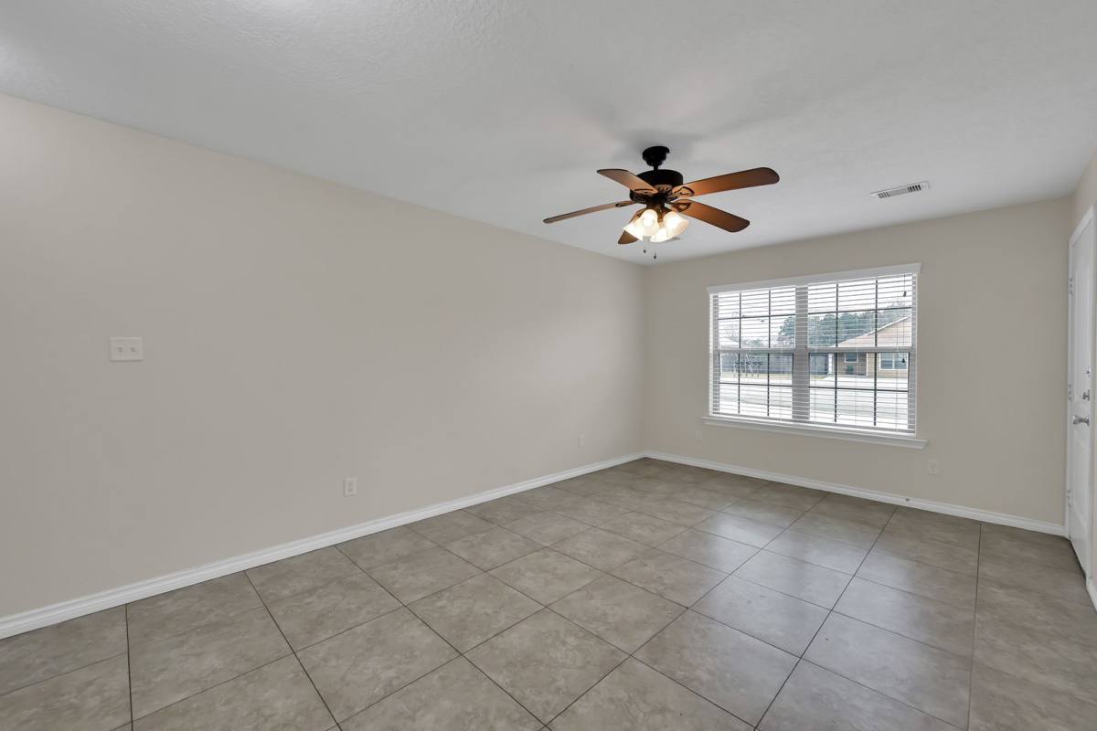Apartment for rent at 167 S Bend Court, Willis, TX 77378