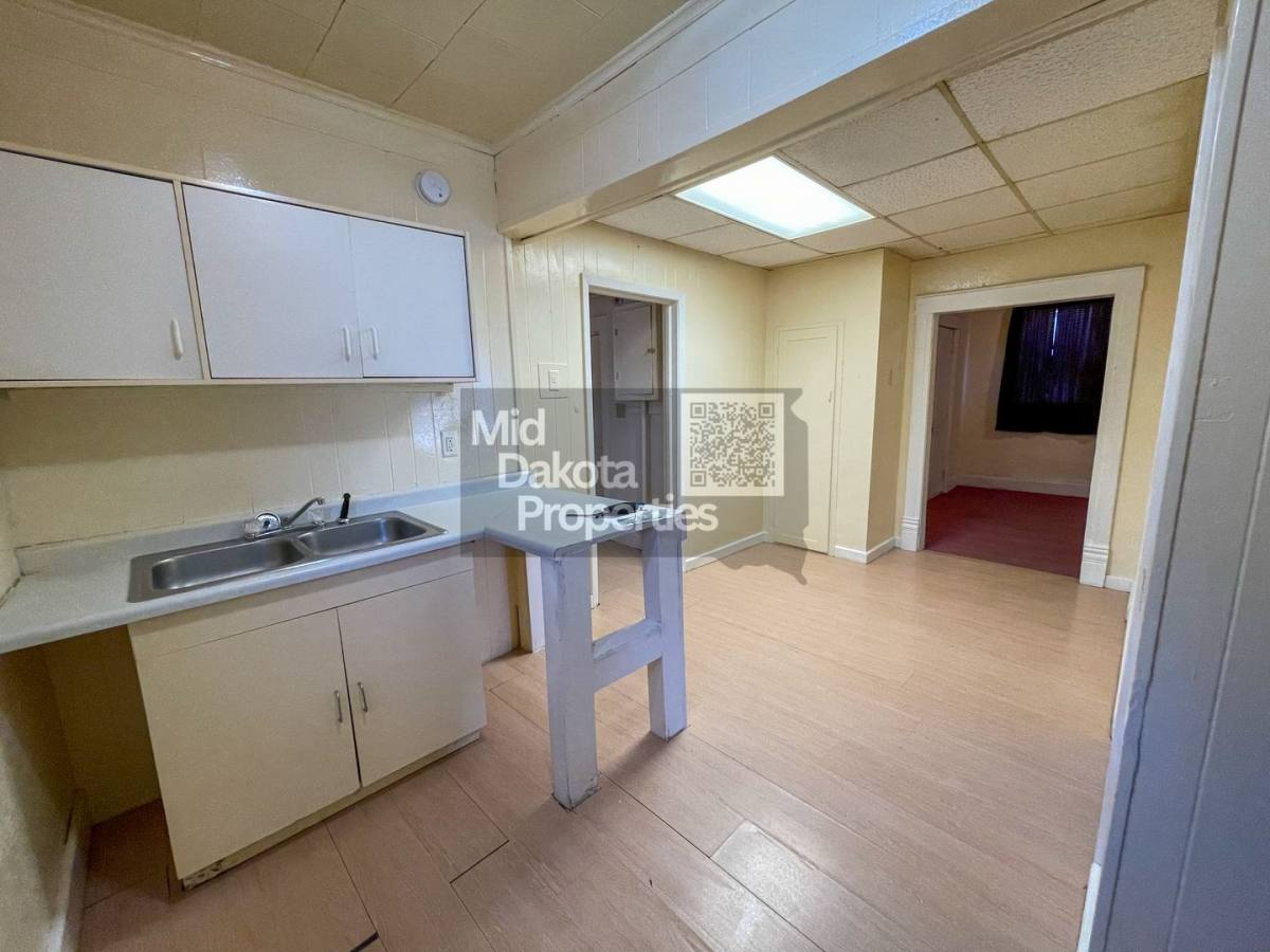 Apartment for rent at 112 N Rowley, Mitchell, SD 57301