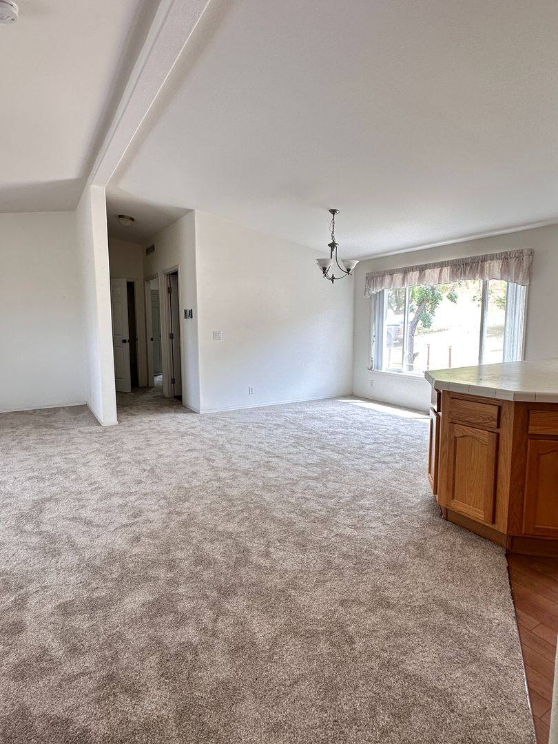House for rent at 100 E 15th St, The Dalles, OR 97058
