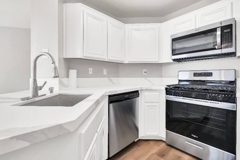 Apartment for rent at 2604 Avenida Del Vista #203, Corona, CA 92882