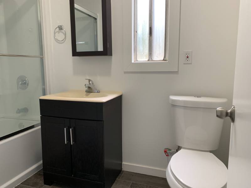 Apartment for rent at 14711-14717 Erwin St #6, Van Nuys, CA 91411