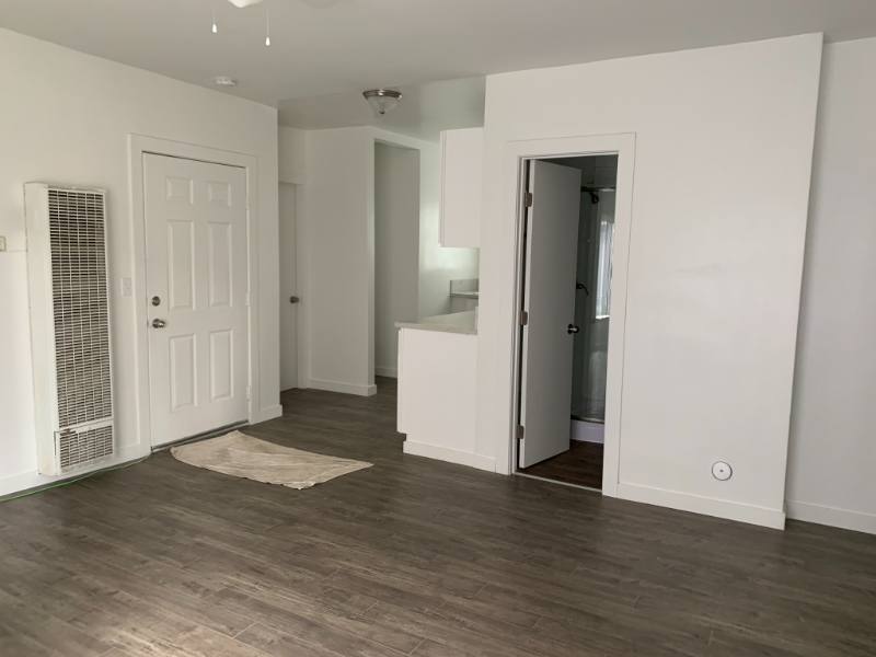 Apartment for rent at 14711-14717 Erwin St #6, Van Nuys, CA 91411