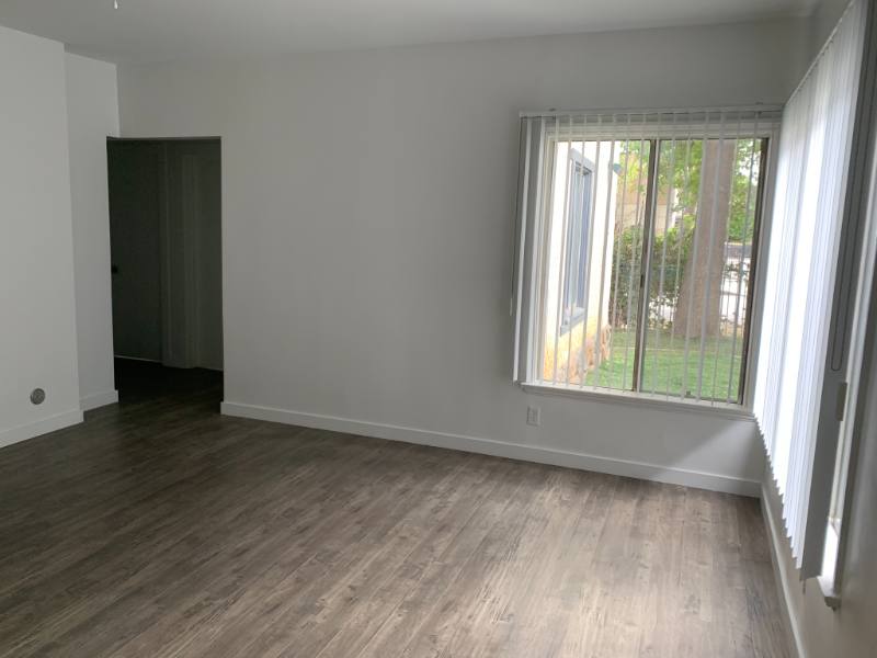Apartment for rent at 14711-14717 Erwin St #6, Van Nuys, CA 91411