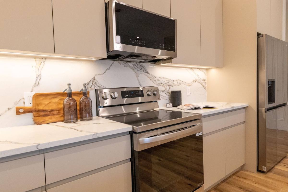 Apartment for rent at 1722 Springfield Ave, Maplewood, NJ 07040