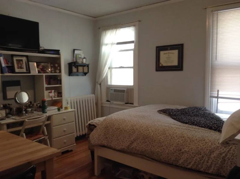 Apartment for rent at 372-374 Lloyd Ave #4, Providence, RI 02906