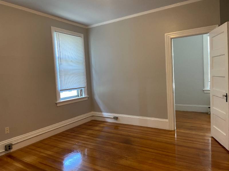 Apartment for rent at 372-374 Lloyd Ave #4, Providence, RI 02906