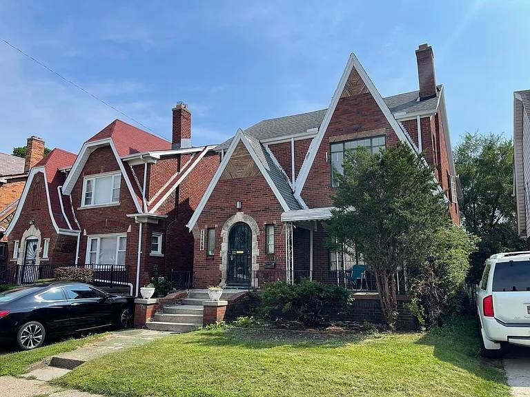 Apartment for rent at 17150 Santa Rosa, Detroit, MI 48221