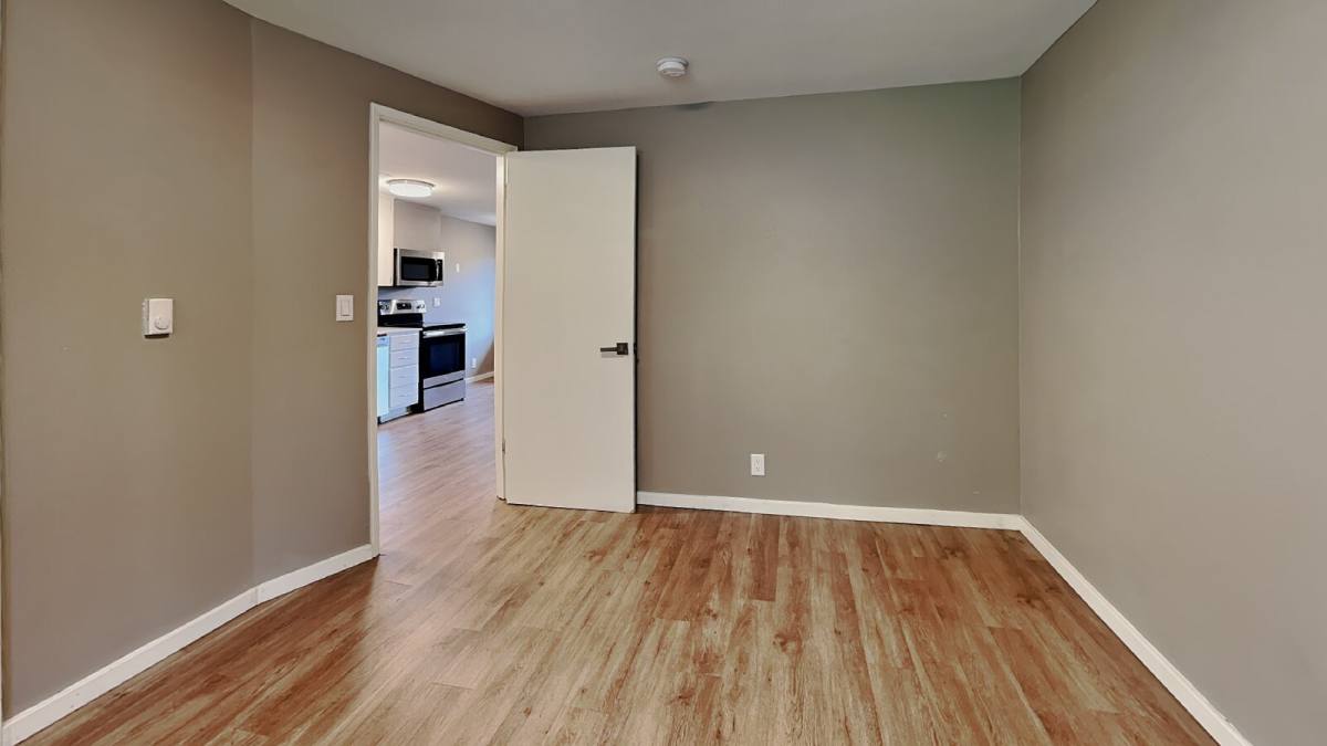 Apartment for rent at 102 Summit Ave N, Kent, WA 98030