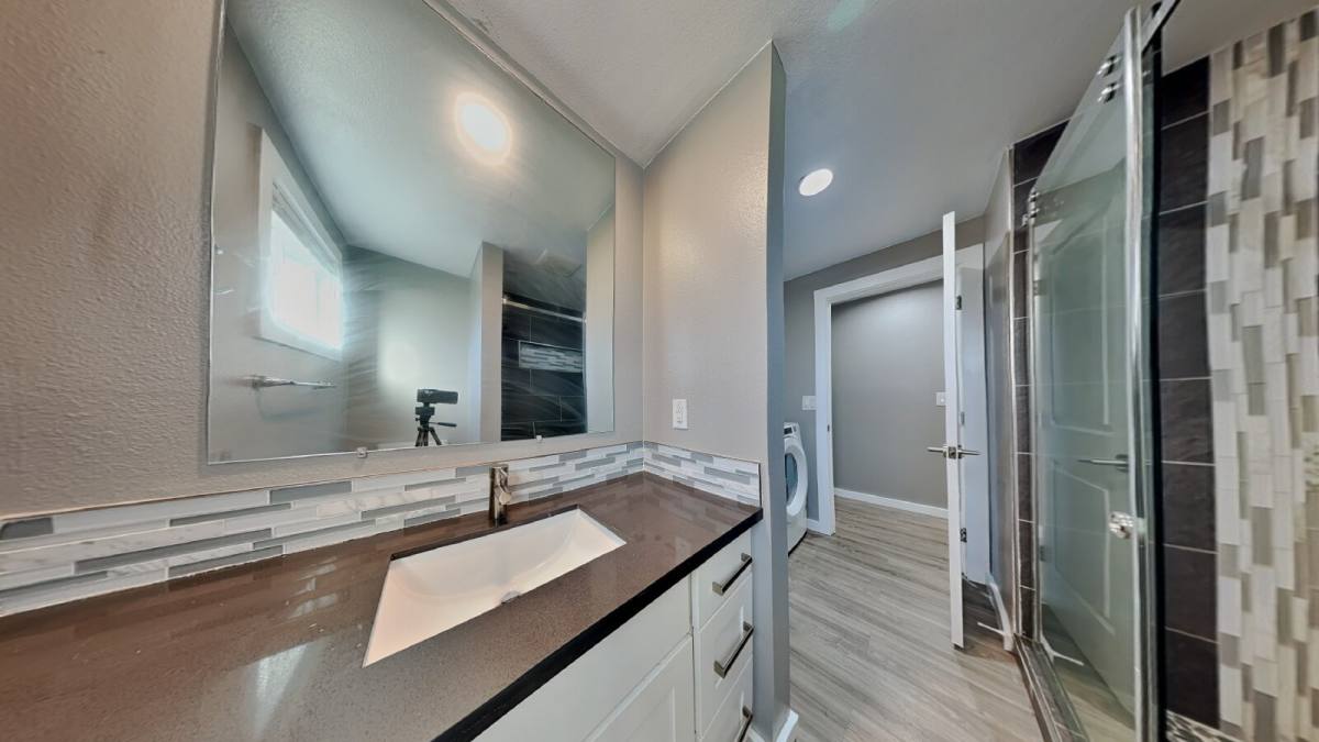 Apartment for rent at 1105 S Woodlawn St, Tacoma, WA 98465