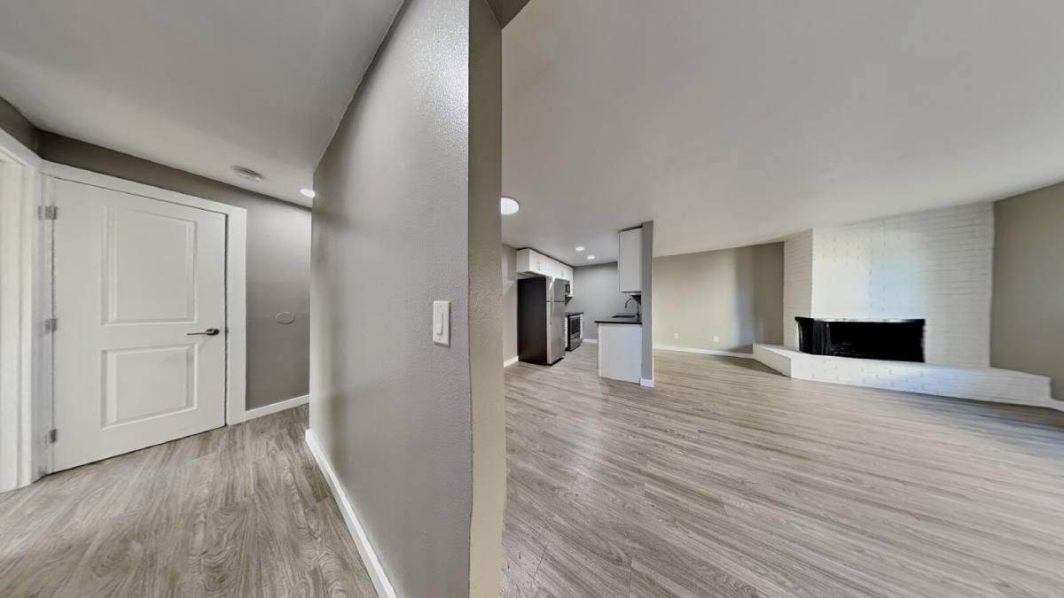 Apartment for rent at 1105 S Woodlawn St, Tacoma, WA 98465