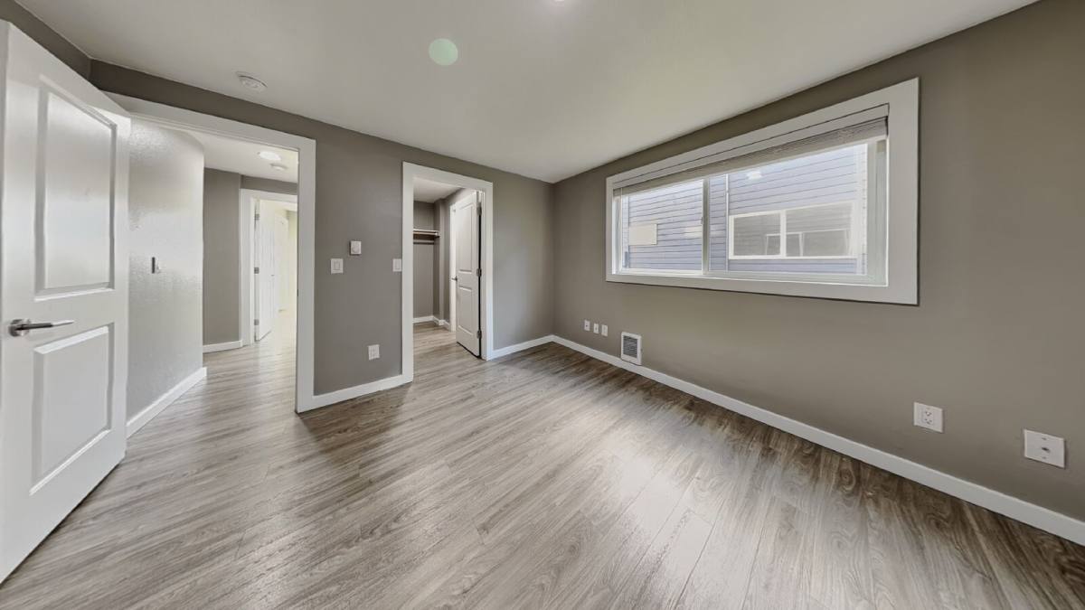 Apartment for rent at 1105 S Woodlawn St, Tacoma, WA 98465