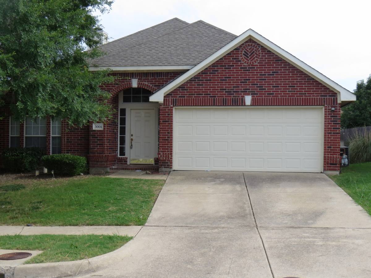 House for rent at 5001 Lake Crest Dr, McKinney, TX 75071