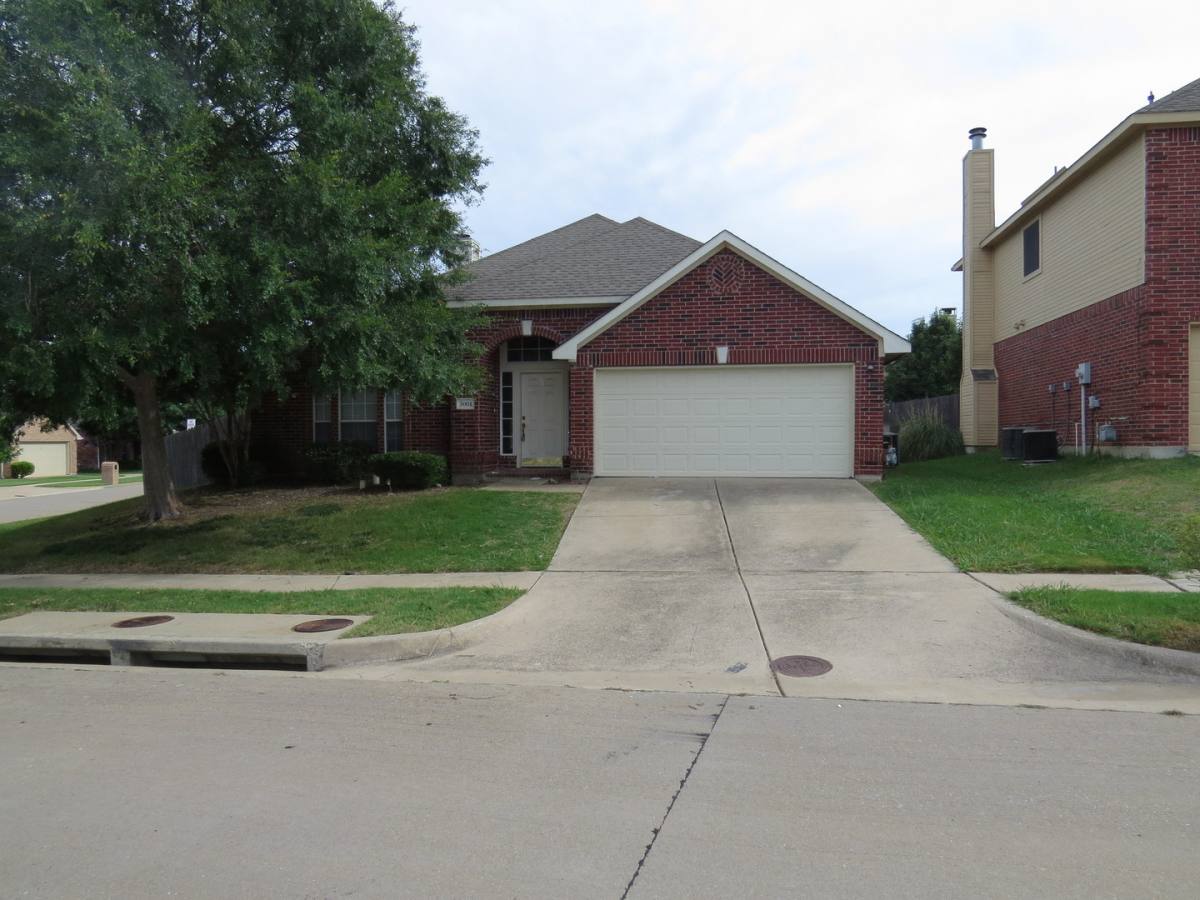House for rent at 5001 Lake Crest Dr, McKinney, TX 75071