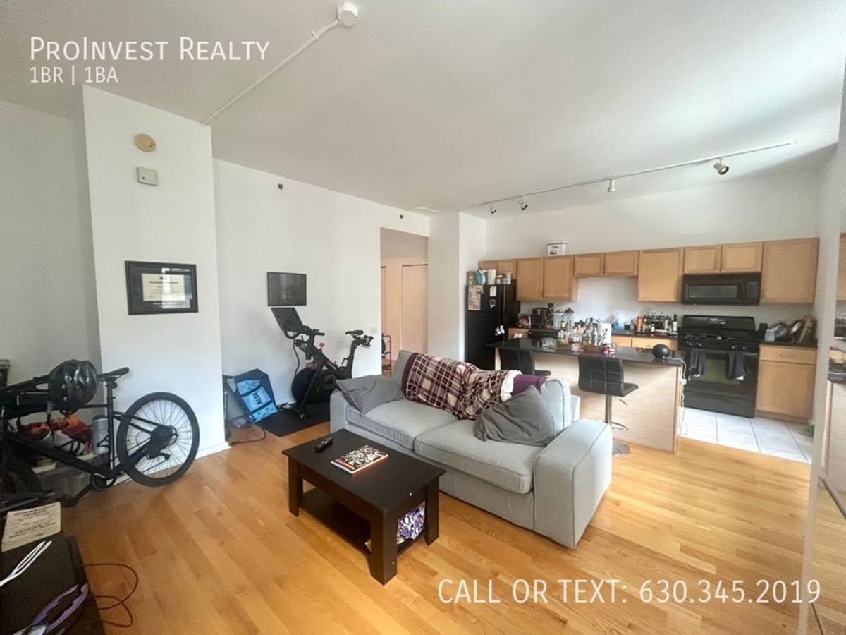 Apartment for rent at 5 N Wabash Ave, Chicago, IL 60602