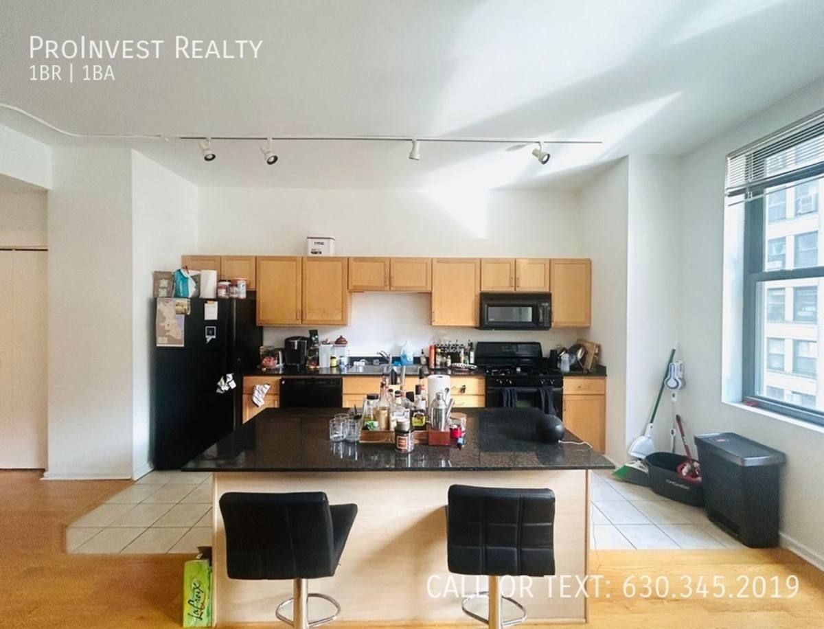 Apartment for rent at 5 N Wabash Ave, Chicago, IL 60602