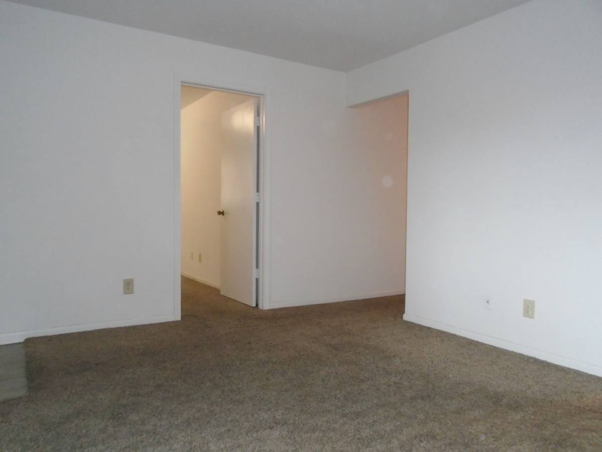 Apartment for rent at 1838 Anderson, Manhattan, KS 66502
