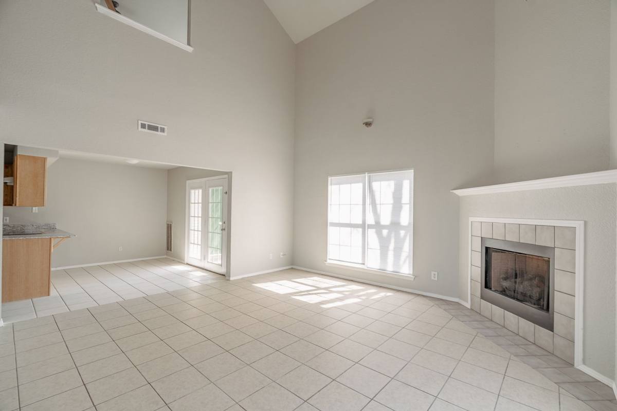 Apartment for rent at 971 N Daisy Lane, Fayetteville, AR 72704