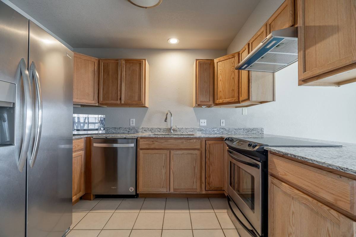 Apartment for rent at 971 N Daisy Lane, Fayetteville, AR 72704