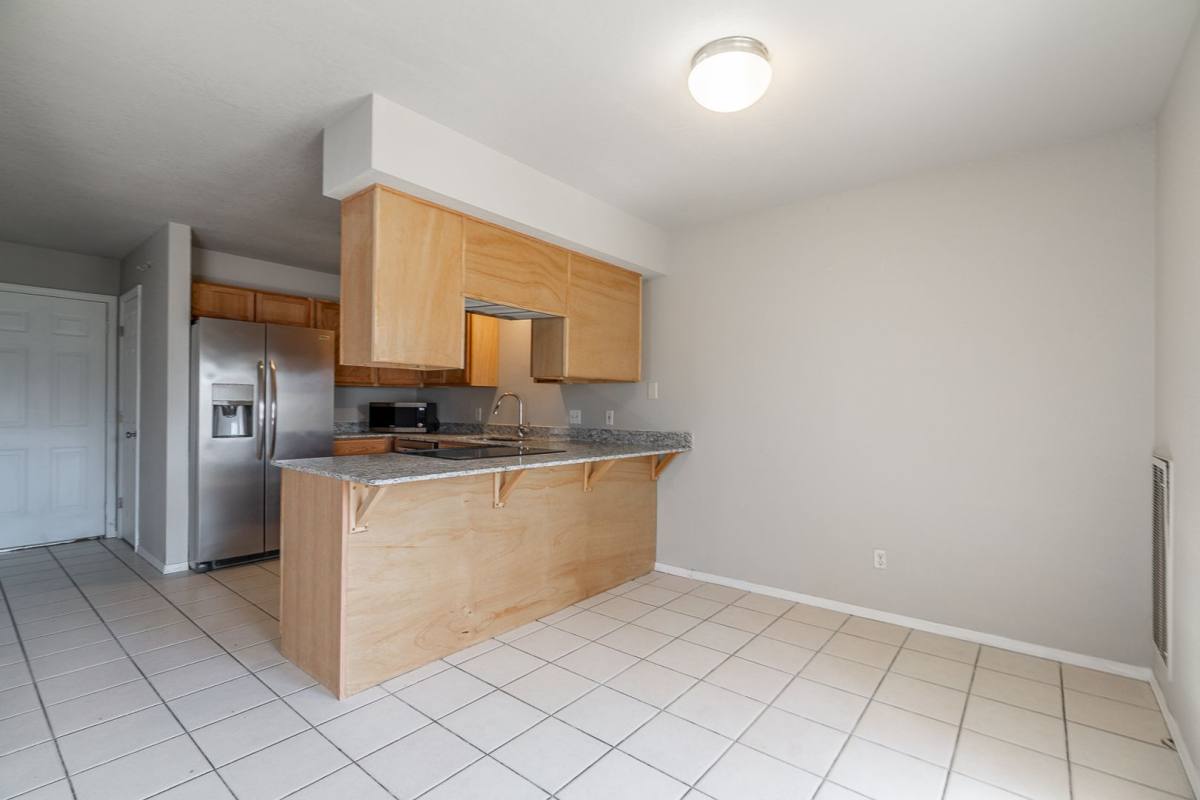 Apartment for rent at 971 N Daisy Lane, Fayetteville, AR 72704