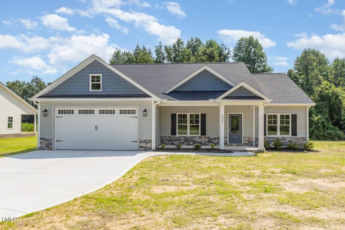 House for rent at 4024 N Nc 581 Highway, Kenly, NC 27542
