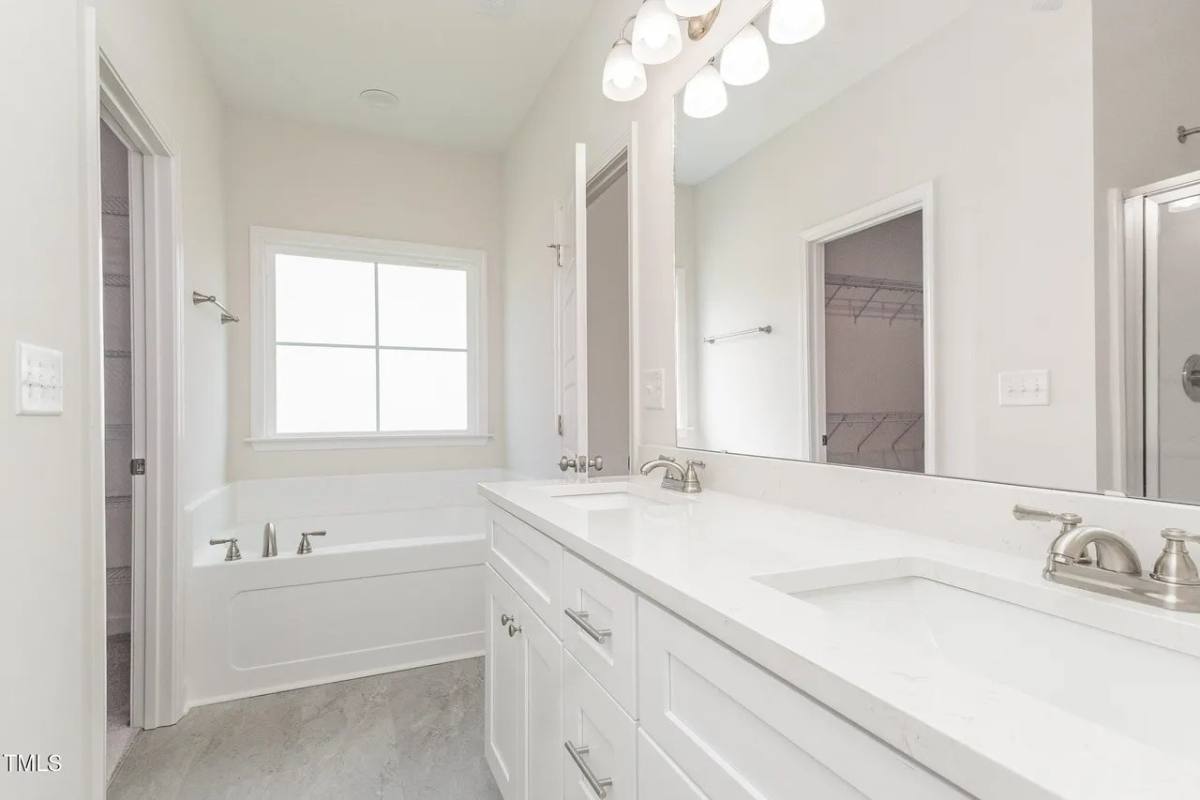 House for rent at 4024 N Nc 581 Highway, Kenly, NC 27542