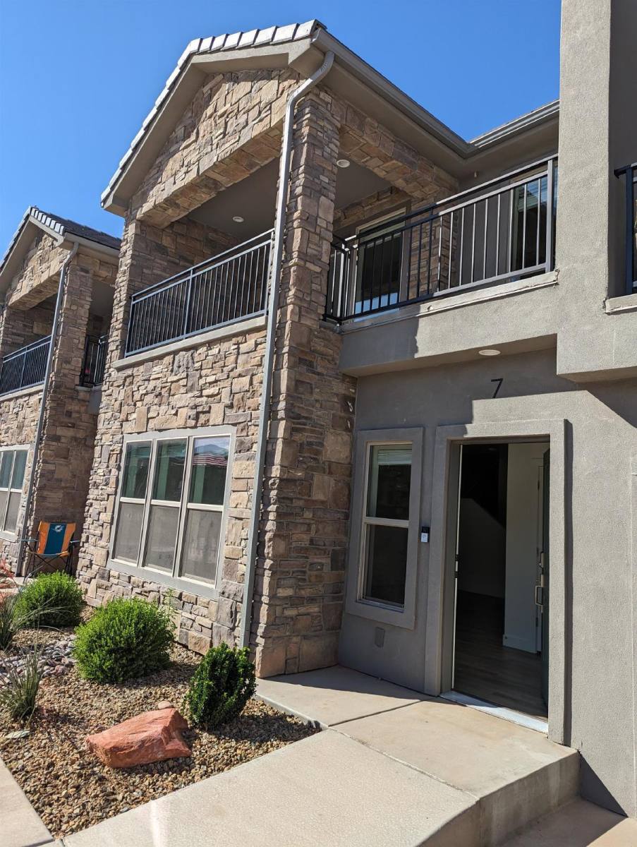 Townhouse for rent at 350 W Old Highway 91 #7, Ivins, UT 84738