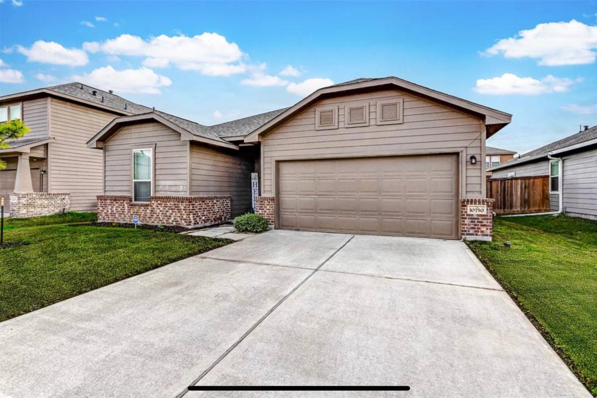 House for rent at 10750 Nyla Spring St, Houston, TX 77016