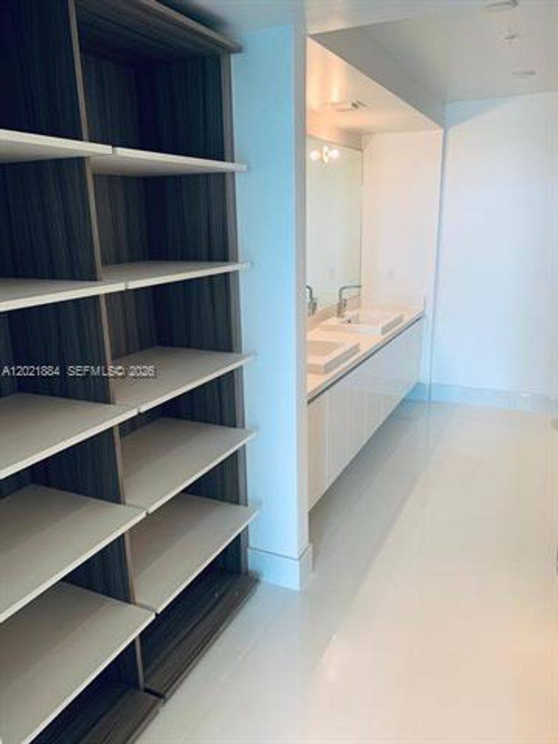 Apartment for rent at 330 Sunny Isles Blvd, North Miami Beach, FL 33160