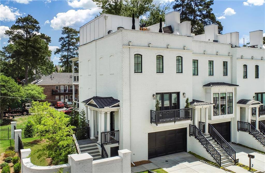 House for rent at 3667 Peachtree Rd NE, Atlanta, GA 30319