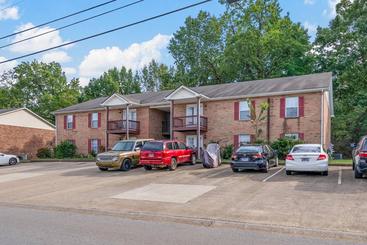 Apartment for rent at 1245 Parkway Place, Clarksville, TN 37042