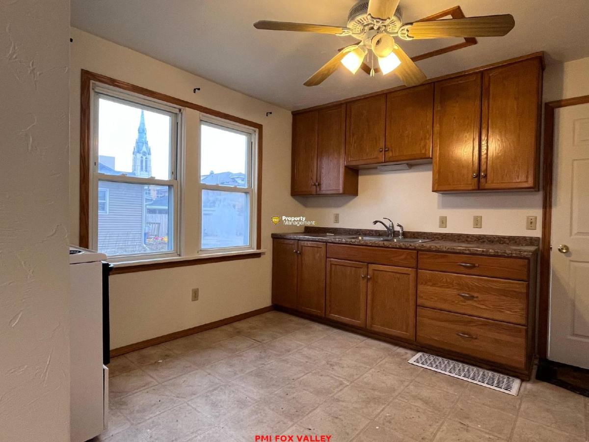 House for rent at 509 3rd St, Menasha, WI 54952