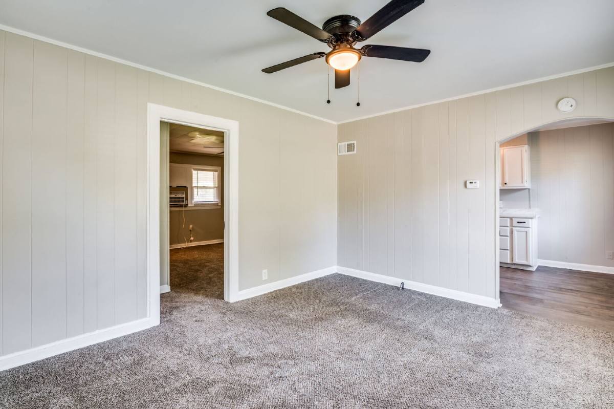 Townhouse for rent at 2156 S Santa Fe St, Wichita, KS 67211