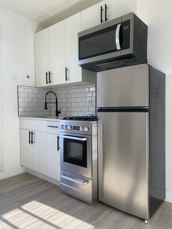 Apartment for rent at 1370 Gillingham St #2, Philadelphia, PA 19124