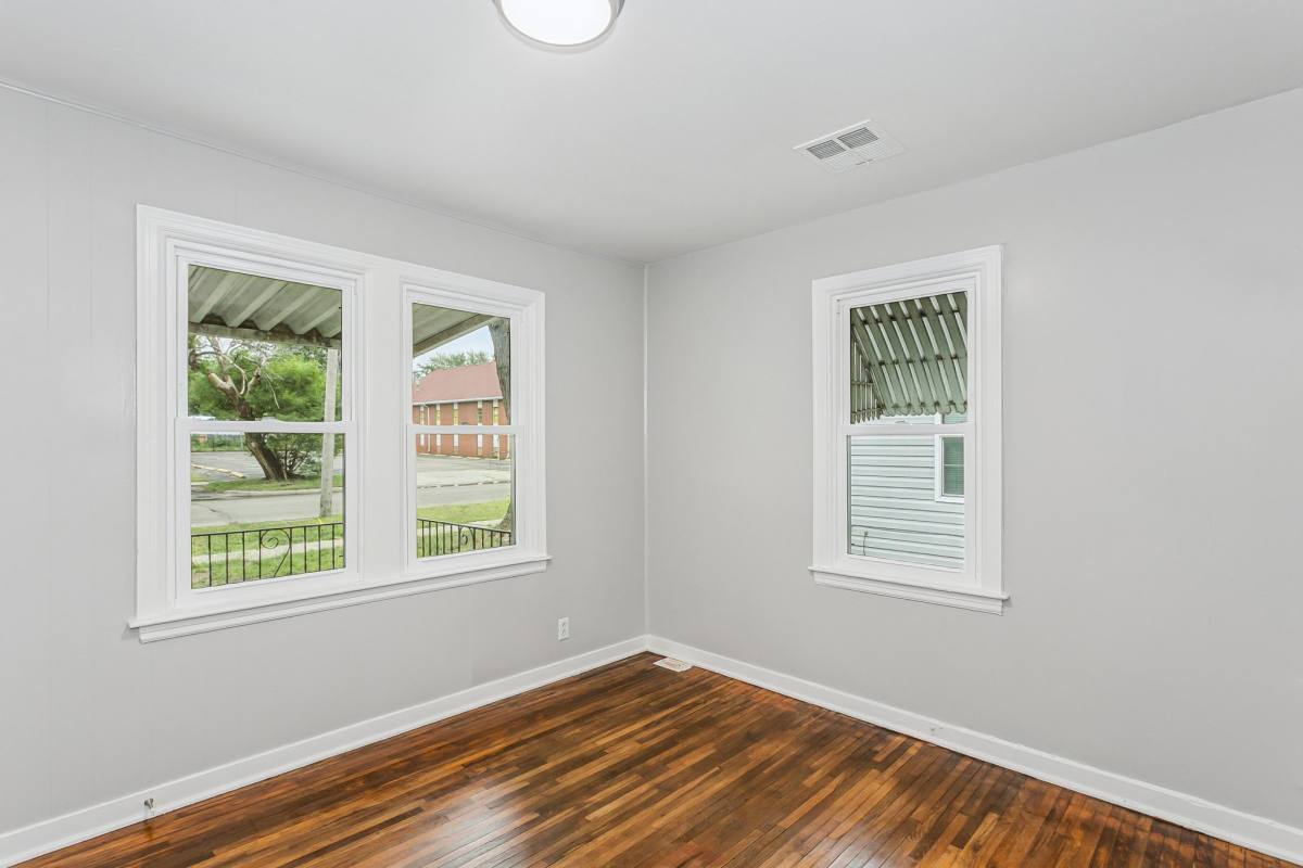 House for rent at 229 S Edwards Ave, Wichita, KS 67213