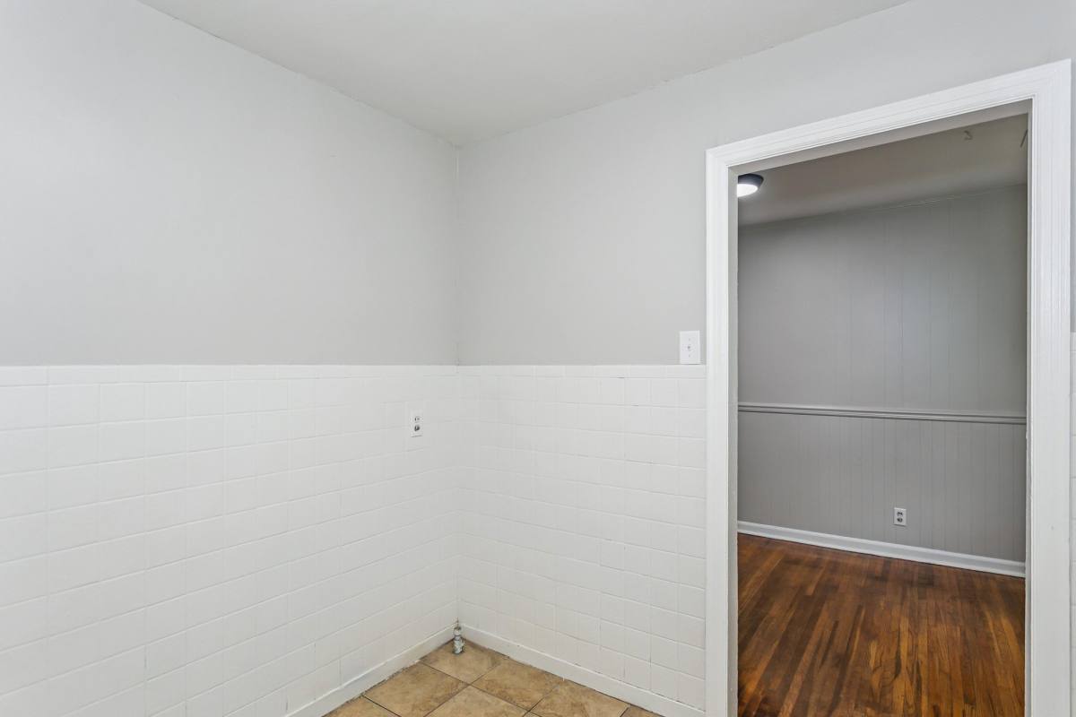 House for rent at 229 S Edwards Ave, Wichita, KS 67213