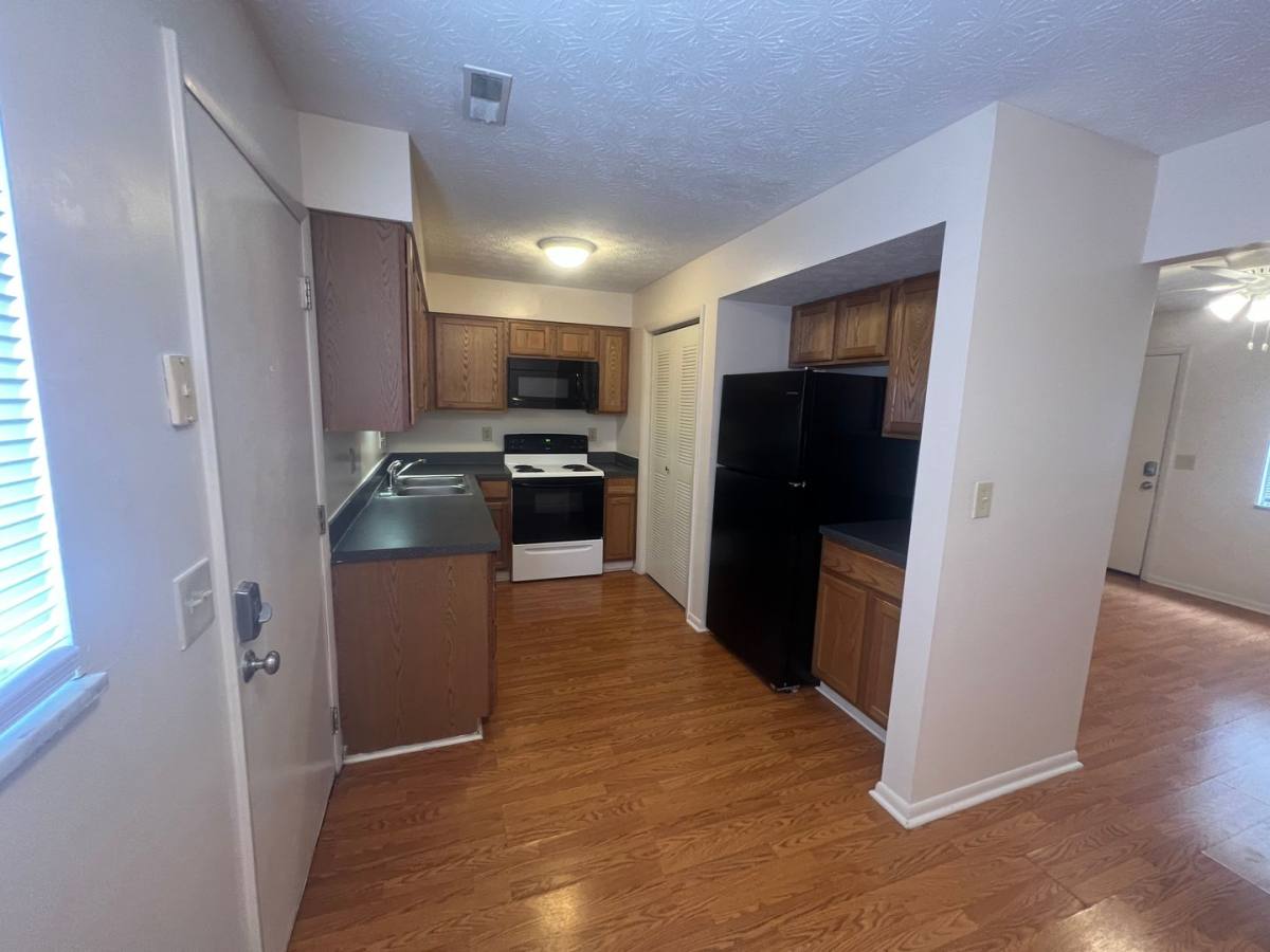 Apartment for rent at 393 E 18th Ave, Columbus, OH 43201