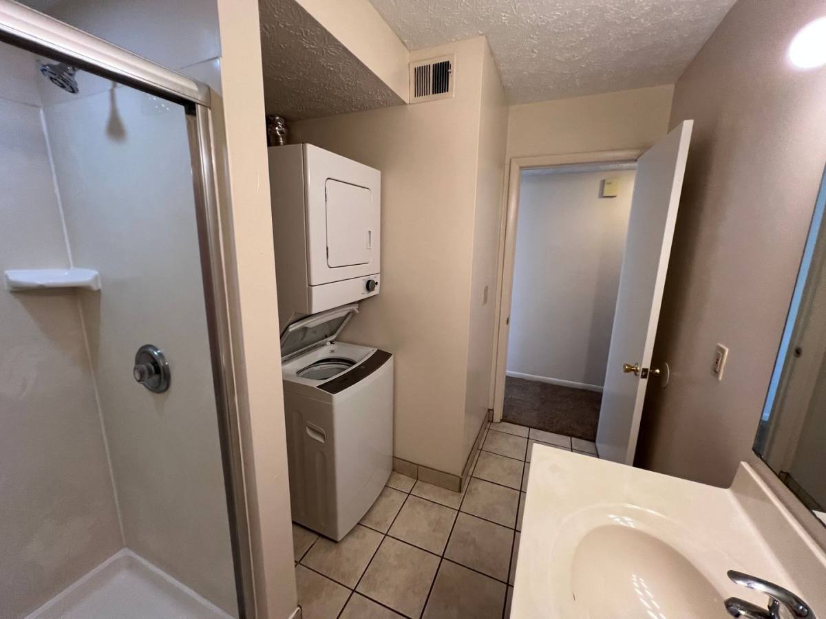 Apartment for rent at 50 Chittenden Ave, Columbus, OH 43201