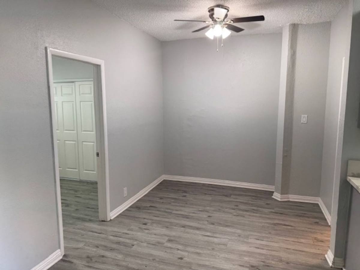 Apartment for rent at 2024 Chestnut Ave, Long Beach, CA 90806
