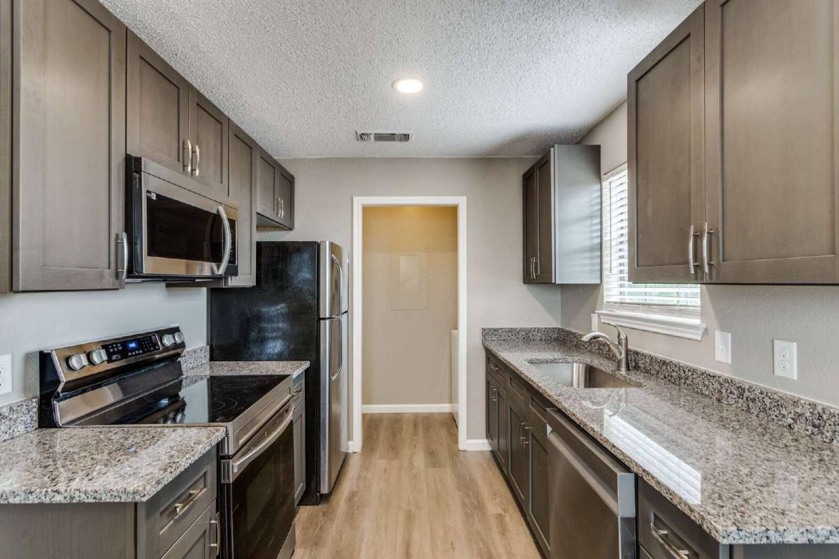 Apartment for rent at 3214 Walton Ave, Fort Worth, TX 76133