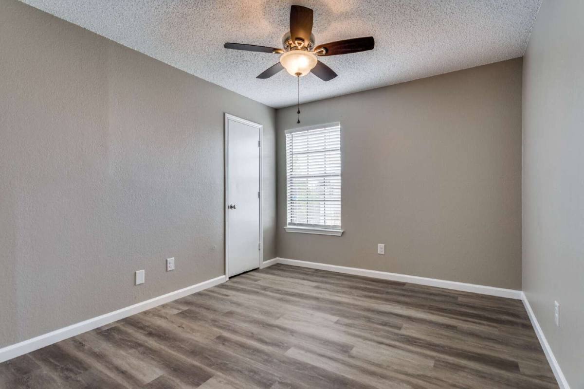Apartment for rent at 3214 Walton Ave, Fort Worth, TX 76133
