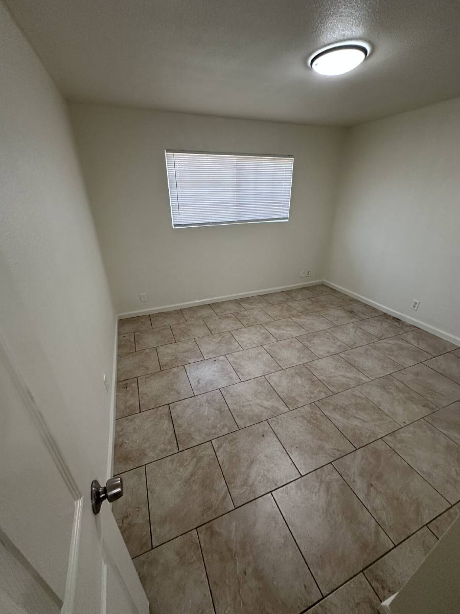 Apartment for rent at 76 E 12th St, Merced, CA 95341