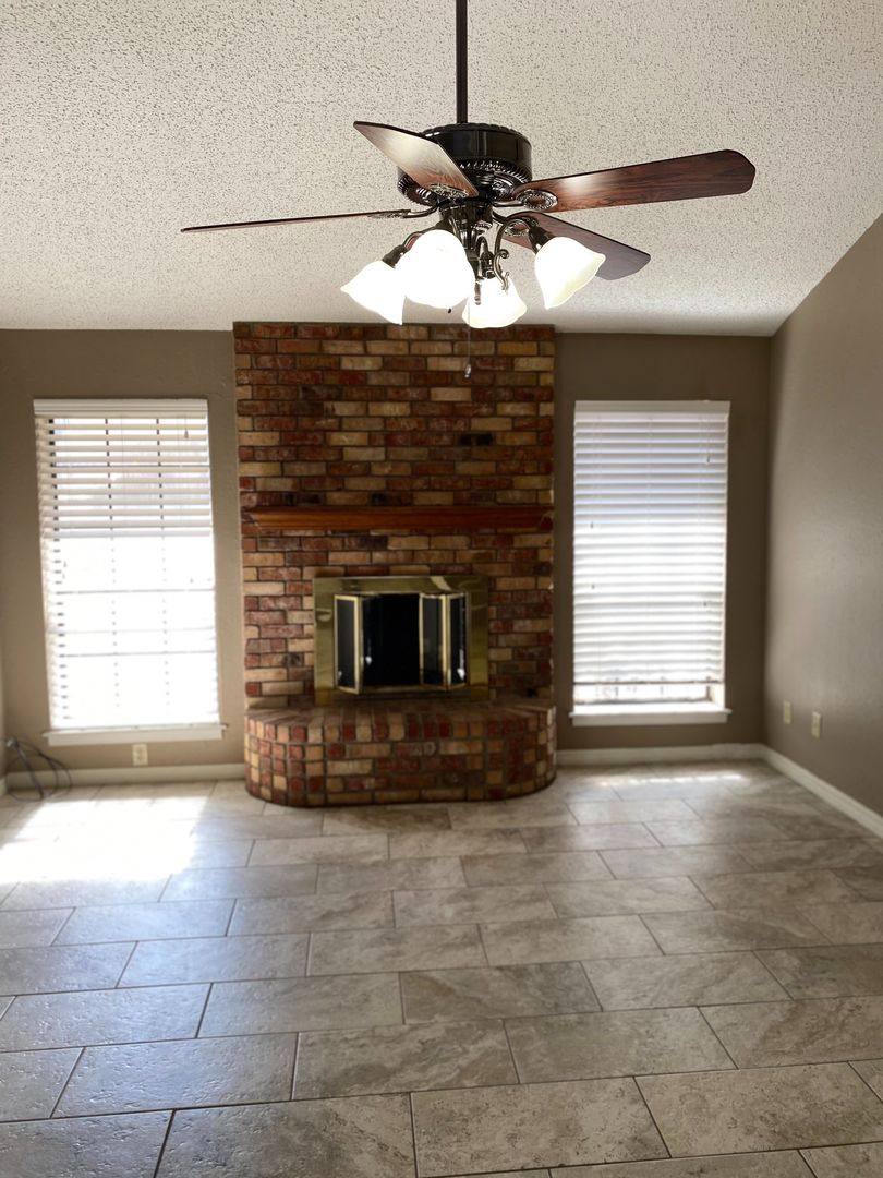 Apartment for rent at 3616-3618 Skyline Blvd, Texarkana, TX 75503